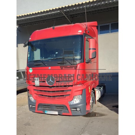 MERCEDES ACTROS MP4 1842 (MB23)