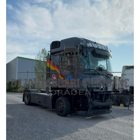 MERCEDES ACTROS MP4 1845 (MB33)